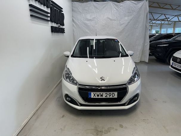 Peugeot 208 BlueHDi Active 75 kW image number 2