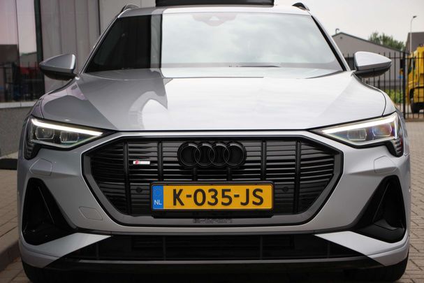 Audi e-tron 50 quattro 230 kW image number 3