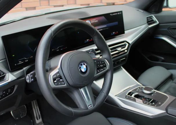 BMW 320d M Sport xDrive 140 kW image number 11