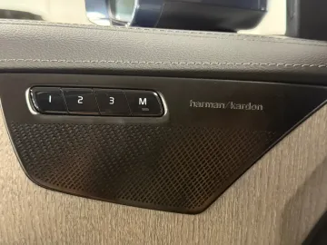 Car image 45