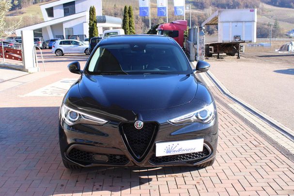 Alfa Romeo Stelvio 2.2 Diesel 118 kW image number 3