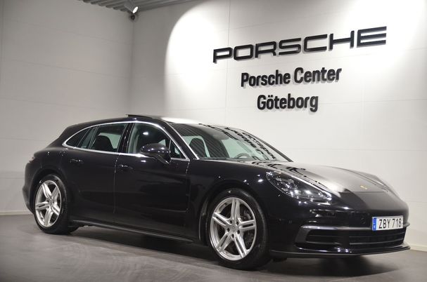 Porsche Panamera 4 Sport Turismo 243 kW image number 2