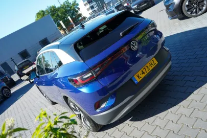 Car image 41