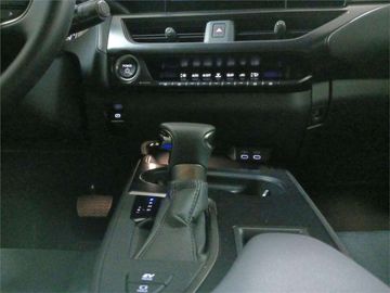 Car image 24