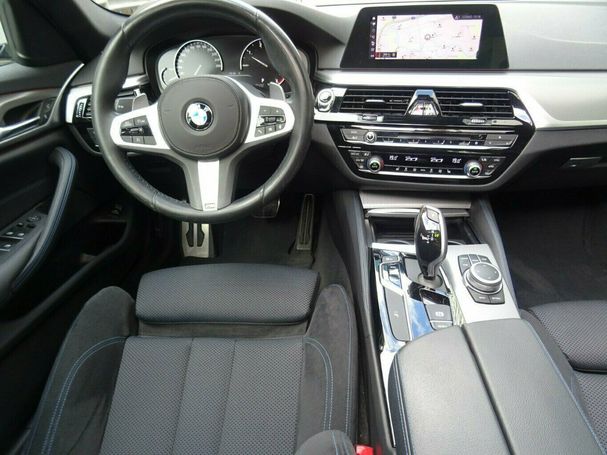 BMW 520d xDrive 140 kW image number 3