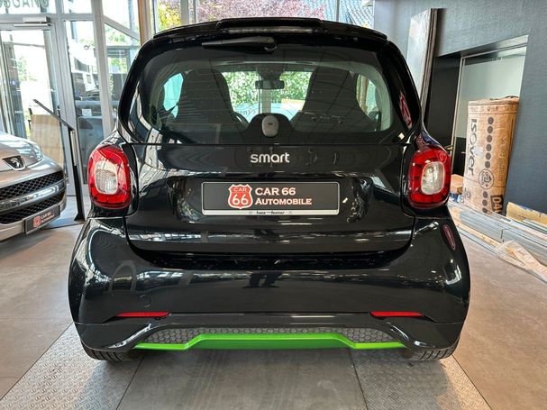 Smart ForTwo coupe edition greenflash 60 kW image number 3