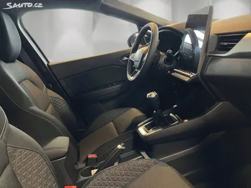 Car image 18