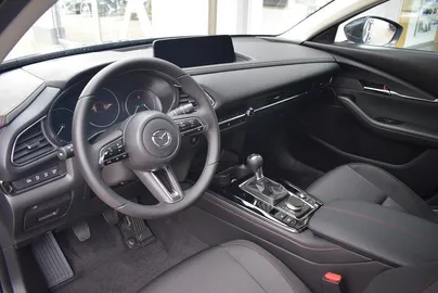 Car image 23