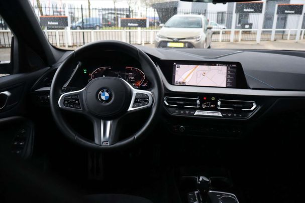 BMW 118i 103 kW image number 3