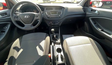 Car image 12