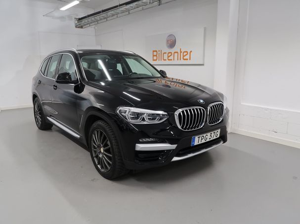 BMW X3 xDrive30e M 216 kW image number 2