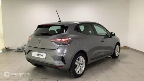Car image 4