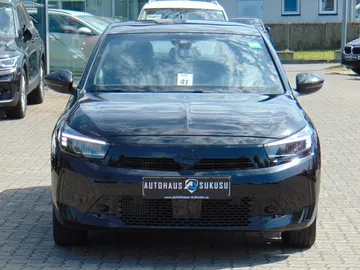 Car image 23