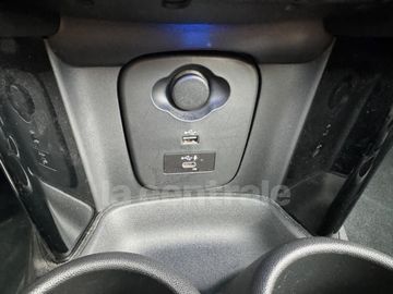 Car image 36