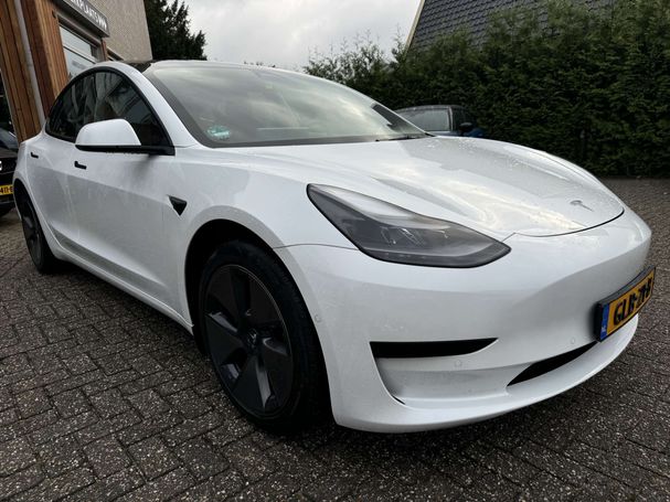 Tesla Model 3 60 Plus 239 kW image number 16