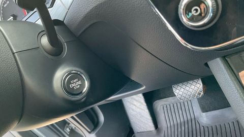 Car image 33