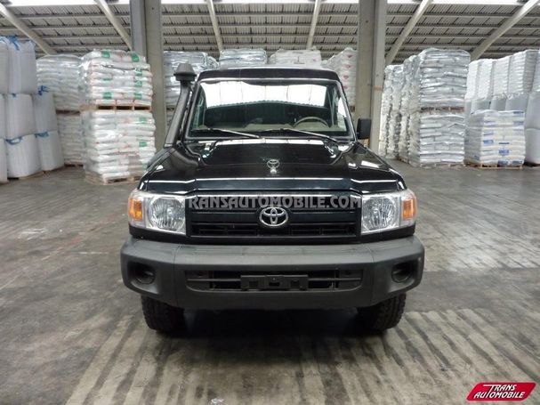 Toyota Land Cruiser 97 kW image number 12