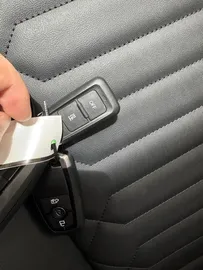 Car image 43