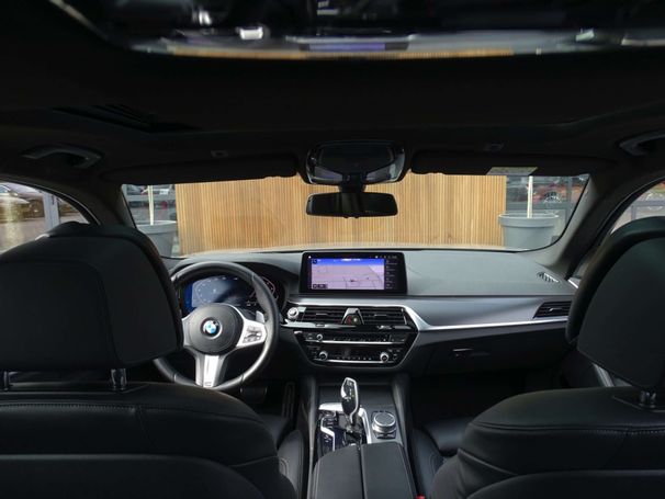 BMW 520i 135 kW image number 41