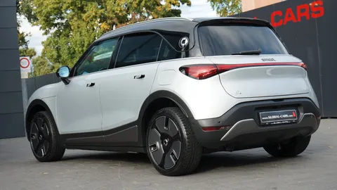 Car image 44