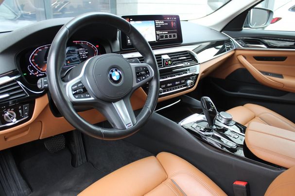 BMW 540i xDrive 250 kW image number 4