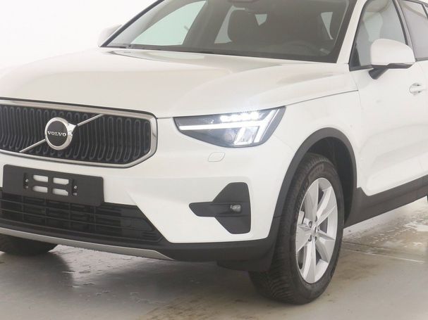 Volvo XC40 B3 Core 120 kW image number 8