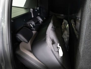 Car image 33