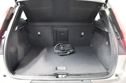 Car image 43