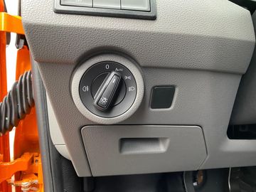 Car image 31