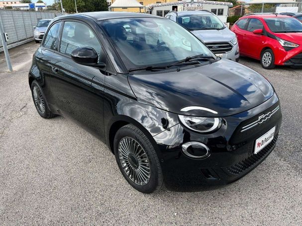 Fiat 500 e 70 kW image number 2