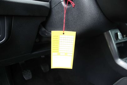 Car image 33