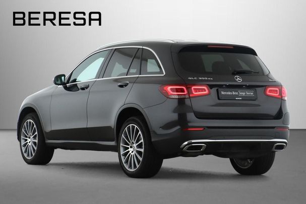 Mercedes-Benz GLC 300 de 225 kW image number 4