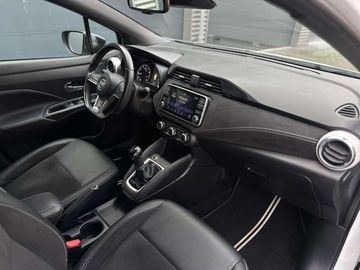 Car image 12