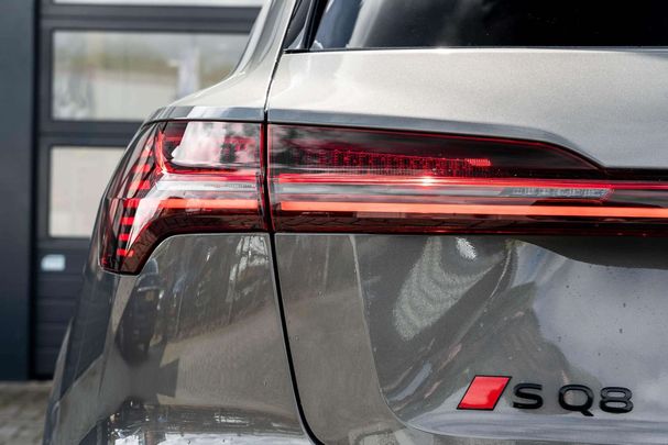 Audi SQ8 quattro e-tron 370 kW image number 12