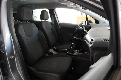 Car image 33