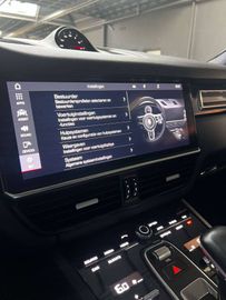 Car image 37