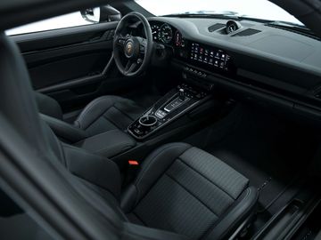 Car image 26