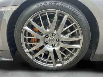 Car image 27