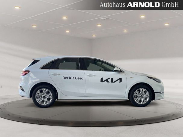 Kia Ceed 1.5 T-GDI Vision 103 kW image number 2