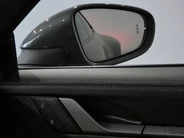 Car image 35