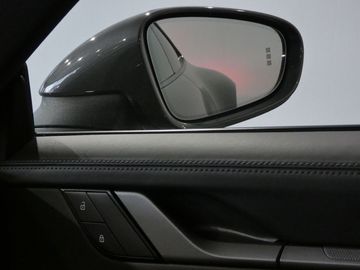 Car image 35