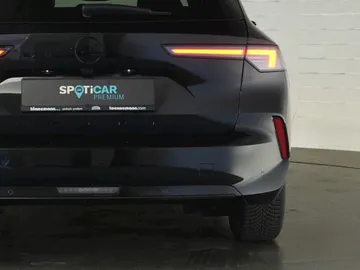 Car image 35