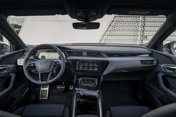 Audi SQ8 quattro e-tron 370 kW image number 12