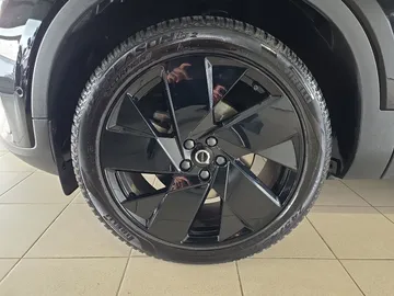 Car image 35