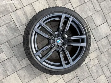 Car image 36