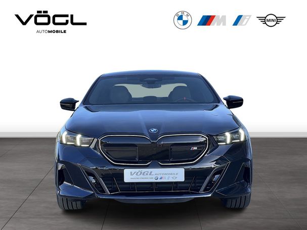 BMW i5 M60 xDrive 442 kW image number 2