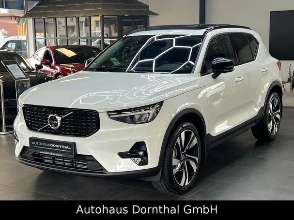 Volvo XC40 Plus Dark 95 kW image number 1