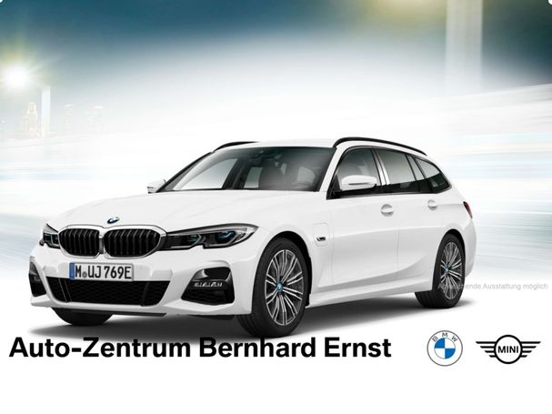 BMW 330e Touring M Sport 215 kW image number 1