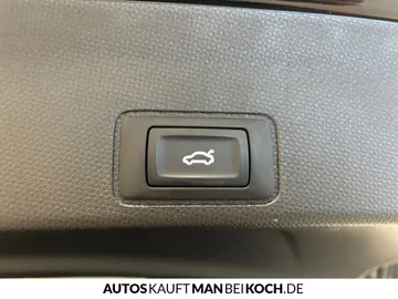 Car image 35