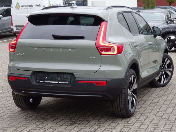 Volvo XC40 B3 Ultra Dark 120 kW image number 6